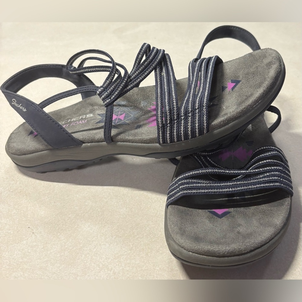 Skechers Women's Gray and Purple Strappy Elastic Sandals